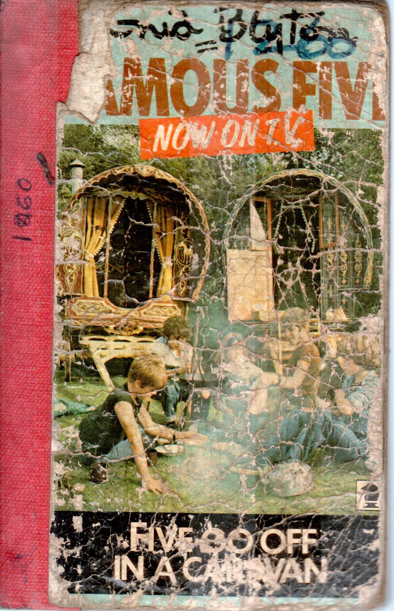 FIVE GO OFF IN A CARAVAN BY GUID BLYTON