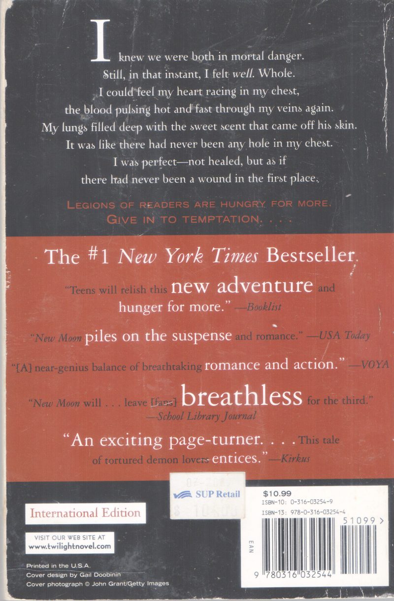 NEW MOON BY STEPHENIE MEYER - Image 2