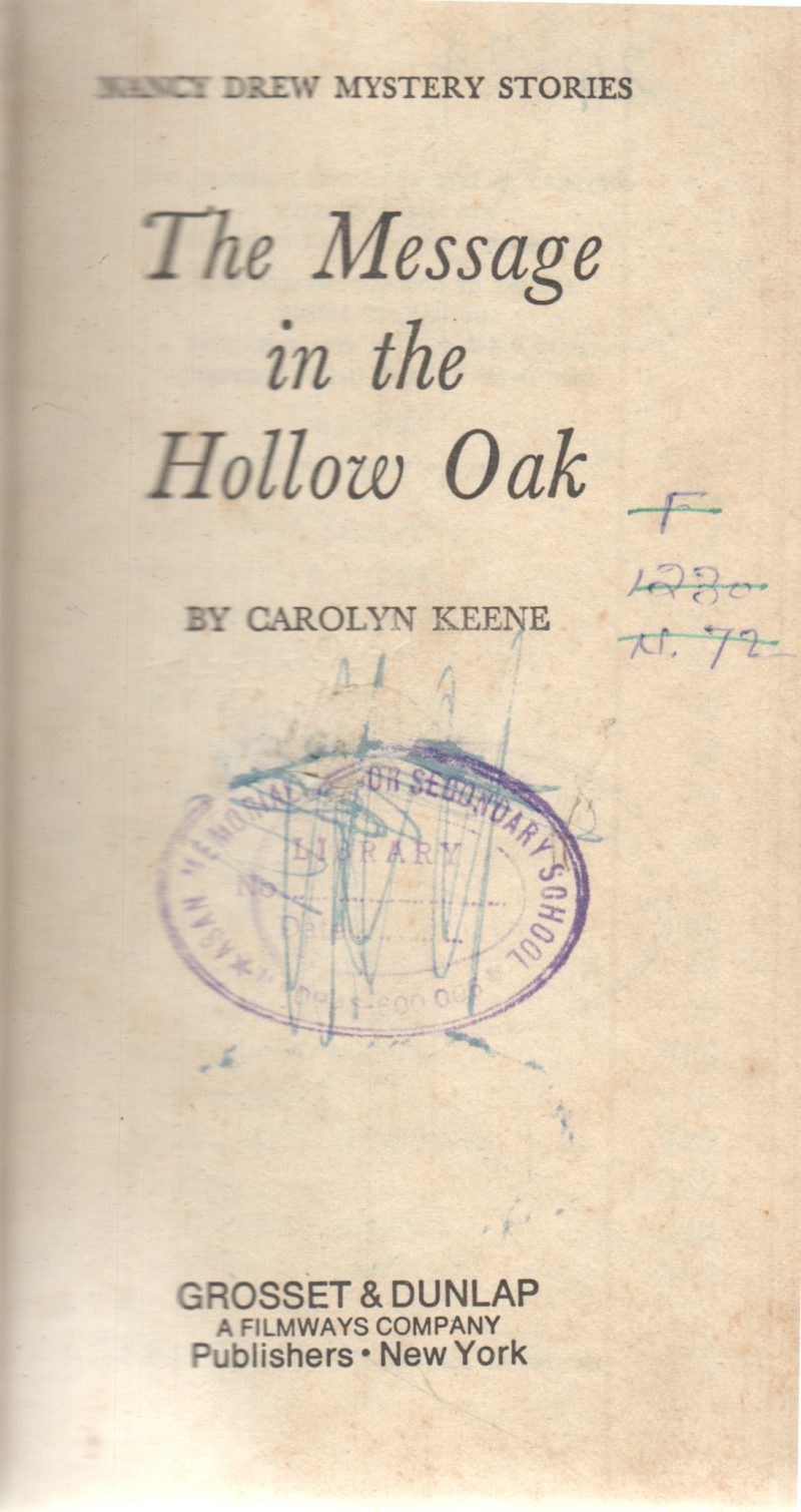 THE MESSAGE IN THE HOLLOW OAK BY CAROLYN KEENE
