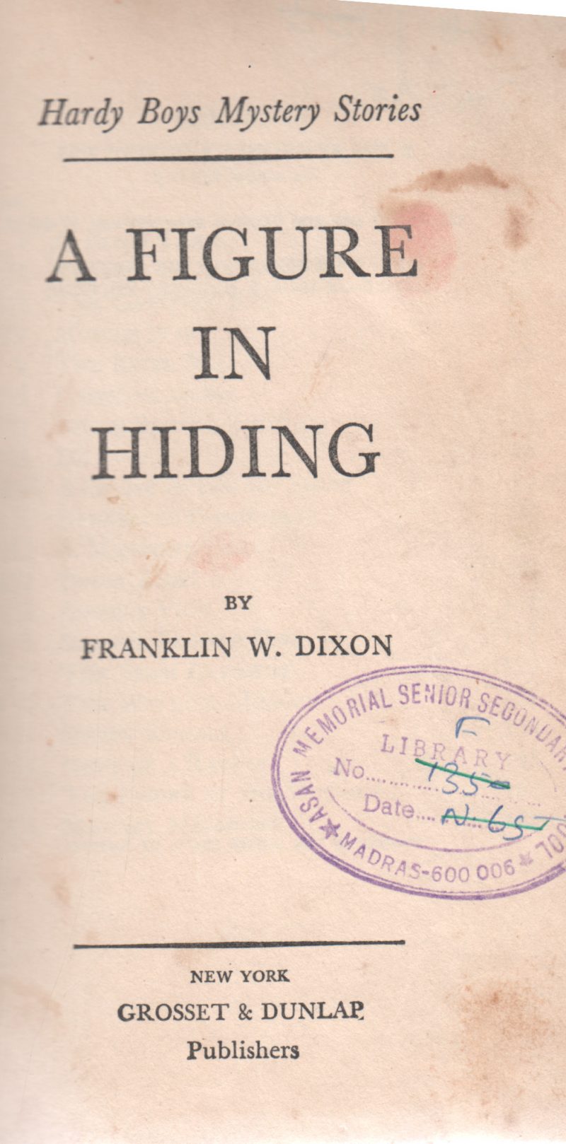 A FIGURE IN HIDING BY FRANKLIN W.DIXON