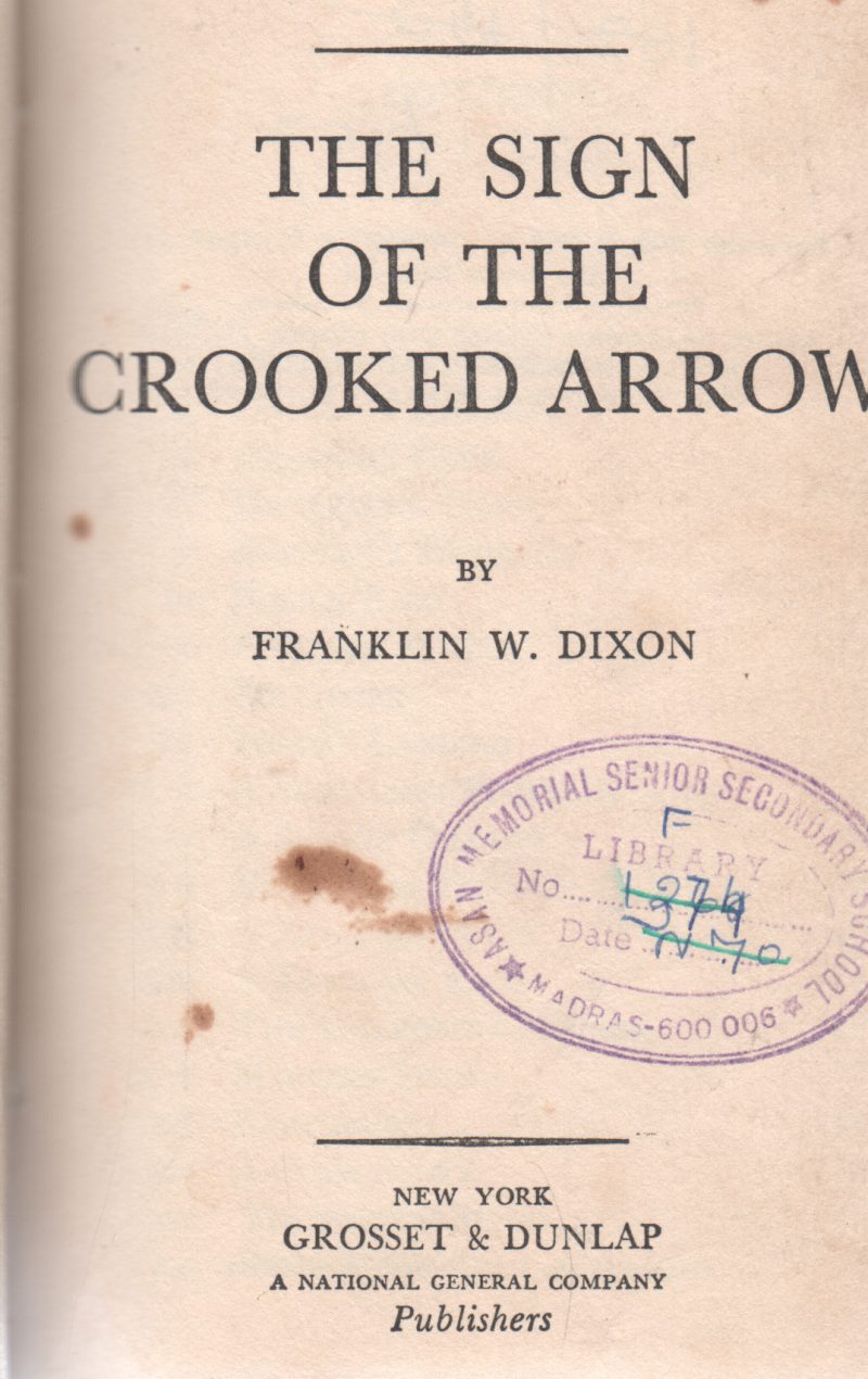 THE SIGN OF THE CROOKED ARROW BY FRANKLIN W.DIXON